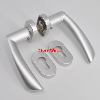 Solid aluminium door handle on oval or round rose