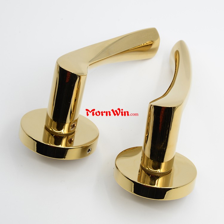 polished brass lever door handle